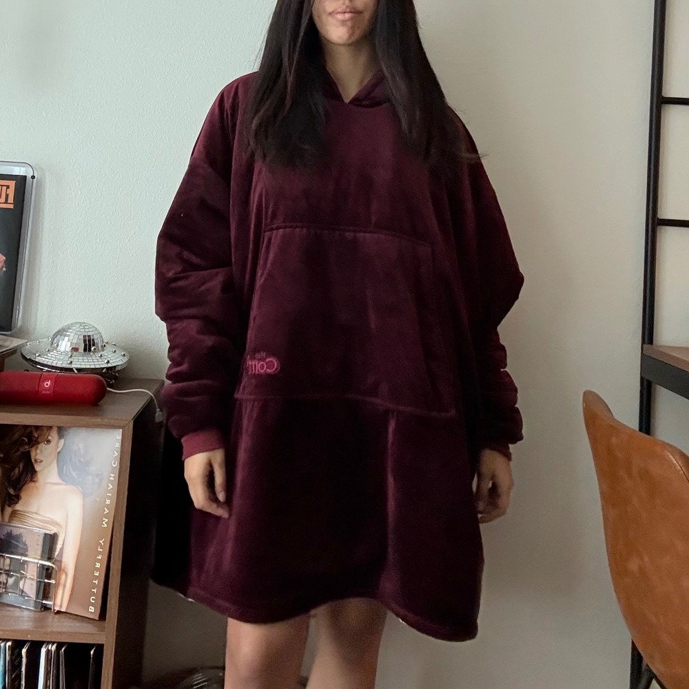 The Comfy Original Wearable Blanket Hoodie Burgundy Sherpa Lined One Size OS‎